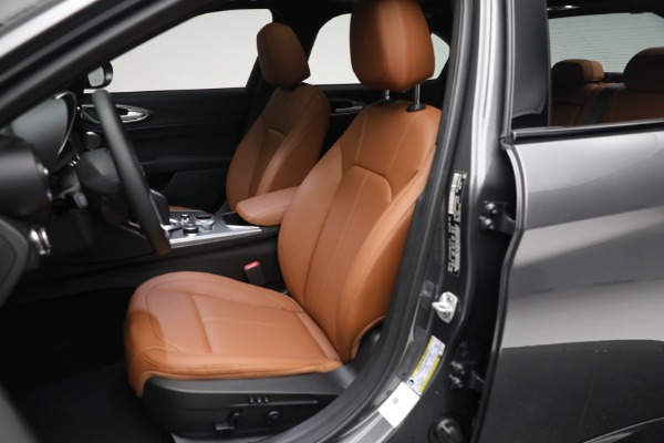 New 2024 Alfa Romeo Giulia Ti for sale $54,250 at Maserati of Greenwich in Greenwich CT 06830 21