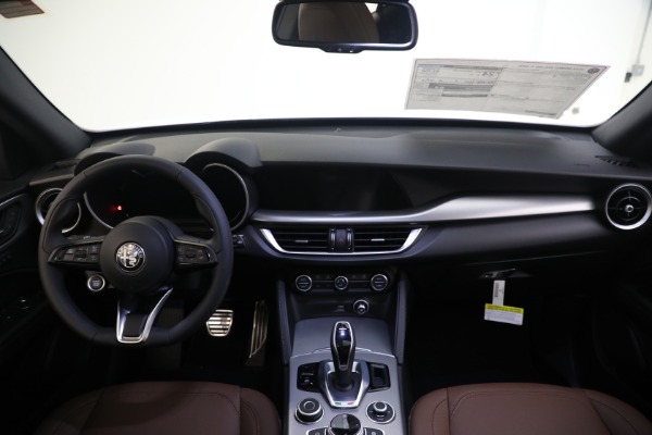 New 2024 Alfa Romeo Stelvio Ti for sale $54,570 at Maserati of Greenwich in Greenwich CT 06830 20