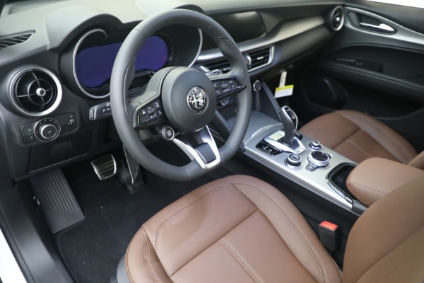 New 2024 Alfa Romeo Stelvio Ti for sale $54,570 at Maserati of Greenwich in Greenwich CT 06830 21