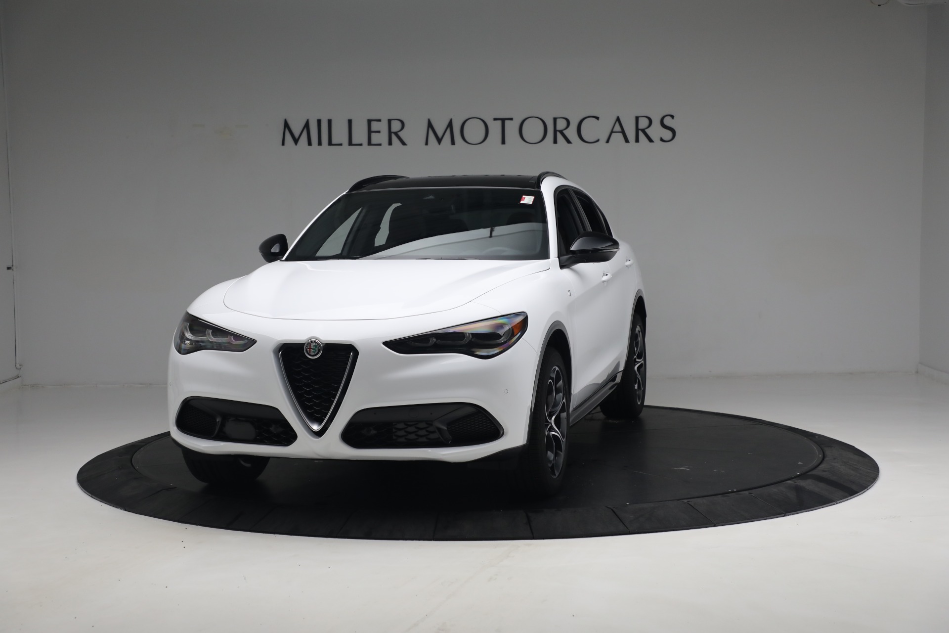 New 2024 Alfa Romeo Stelvio Ti for sale $54,570 at Maserati of Greenwich in Greenwich CT 06830 1