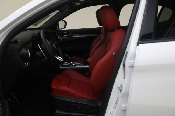 New 2024 Alfa Romeo Stelvio Veloce for sale $56,095 at Maserati of Greenwich in Greenwich CT 06830 23