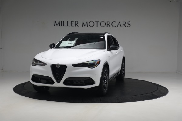 New 2024 Alfa Romeo Stelvio Veloce for sale $56,095 at Maserati of Greenwich in Greenwich CT 06830 1