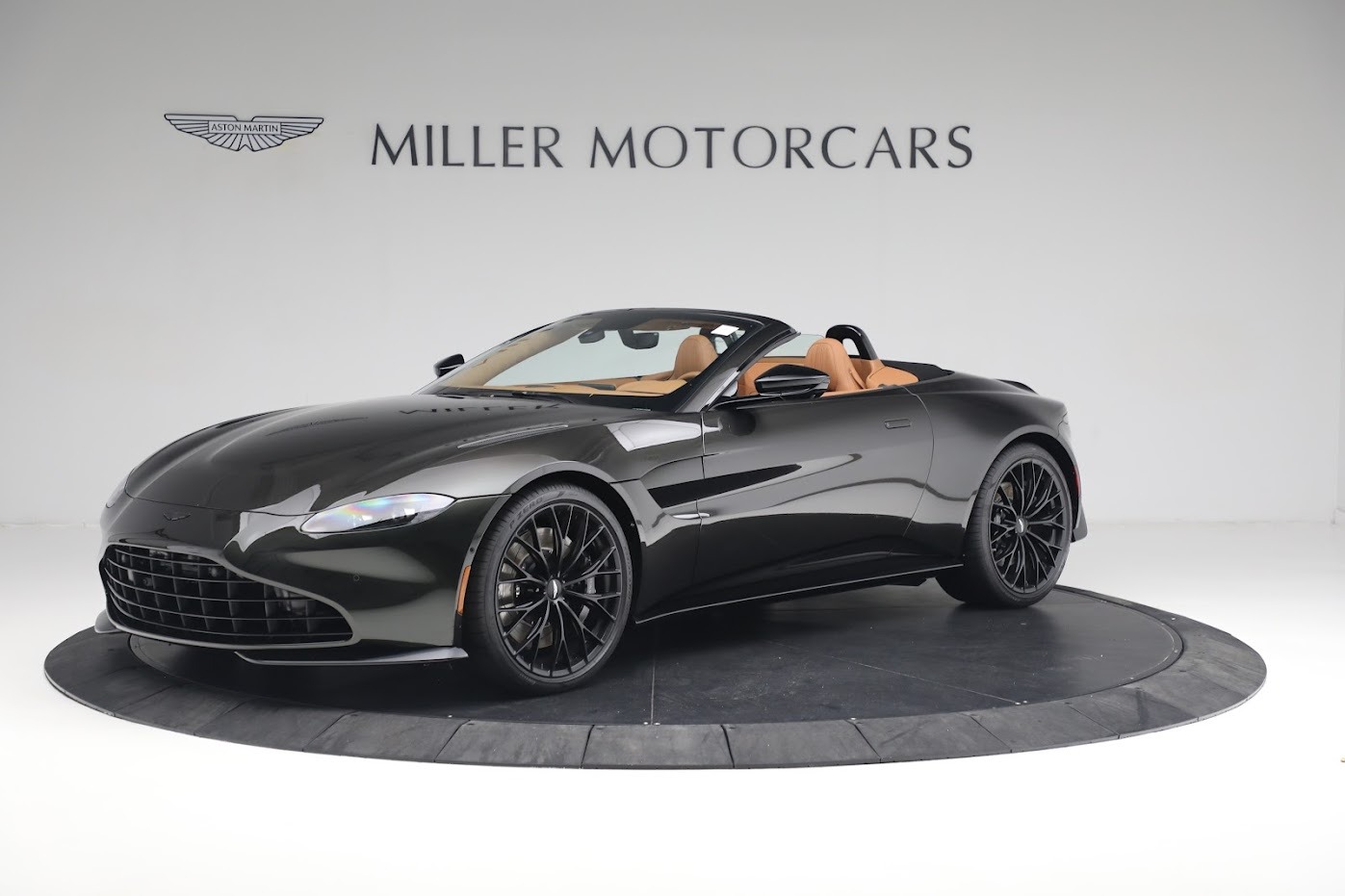 New 2023 Aston Martin Vantage V8 for sale $209,886 at Maserati of Greenwich in Greenwich CT 06830 1