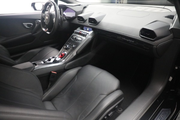 Used 2015 Lamborghini Huracan LP 610-4 for sale $219,900 at Maserati of Greenwich in Greenwich CT 06830 19