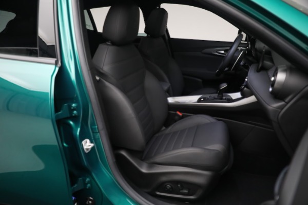 New 2024 Alfa Romeo Tonale Veloce for sale $58,840 at Maserati of Greenwich in Greenwich CT 06830 23