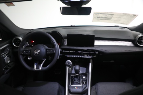 New 2024 Alfa Romeo Tonale Veloce for sale $58,840 at Maserati of Greenwich in Greenwich CT 06830 28