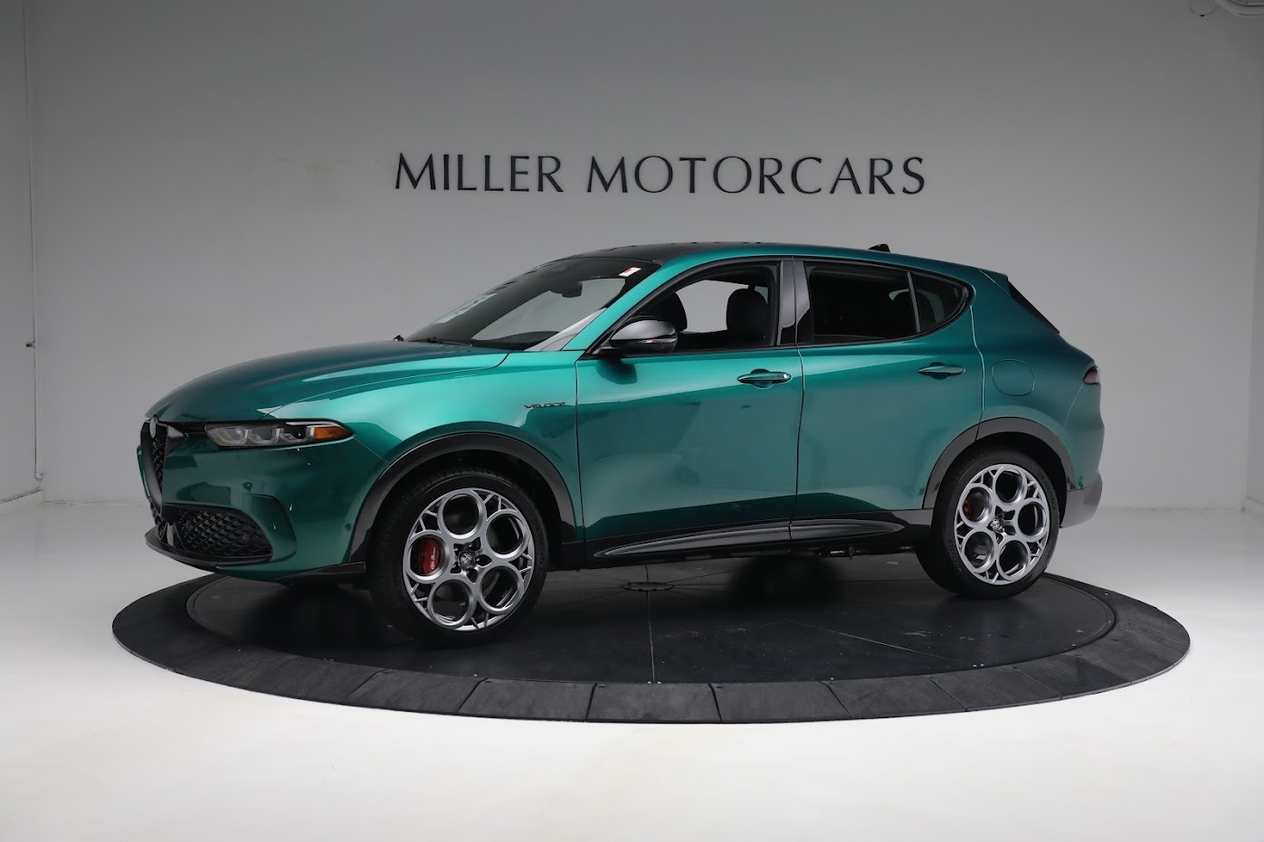 New 2024 Alfa Romeo Tonale Veloce for sale $58,840 at Maserati of Greenwich in Greenwich CT 06830 1