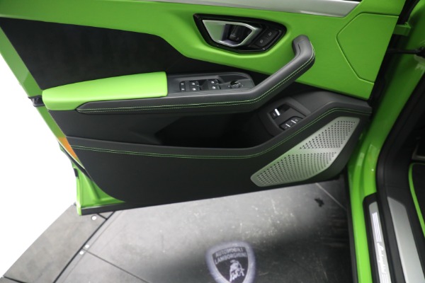 Used 2022 Lamborghini Urus for sale $269,900 at Maserati of Greenwich in Greenwich CT 06830 15