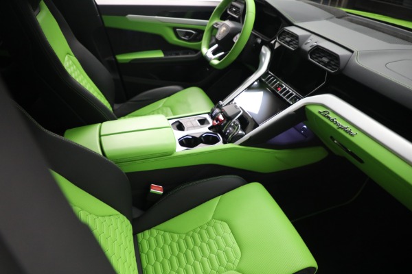 Used 2022 Lamborghini Urus for sale $269,900 at Maserati of Greenwich in Greenwich CT 06830 21