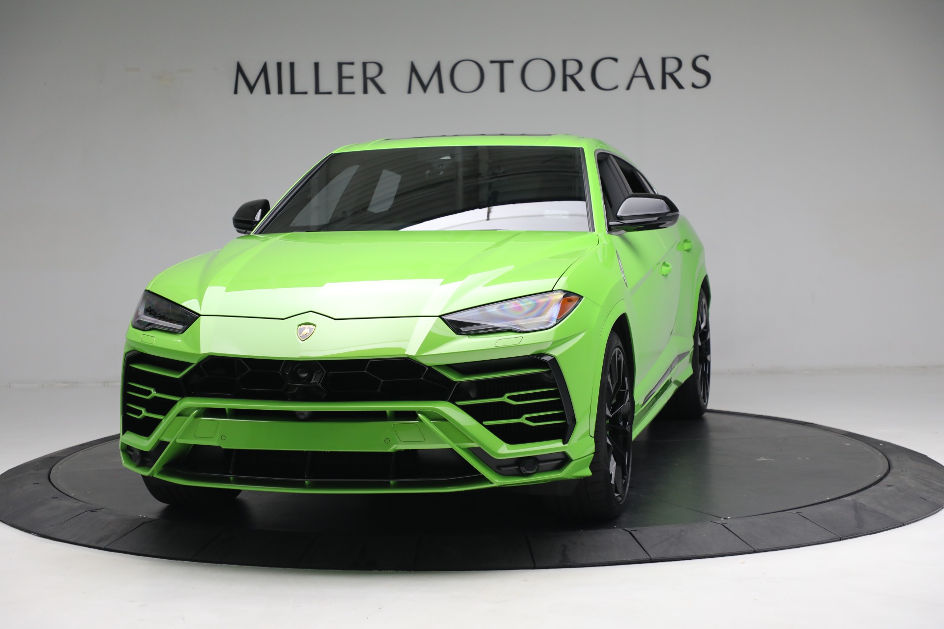 Used 2022 Lamborghini Urus for sale $269,900 at Maserati of Greenwich in Greenwich CT 06830 1