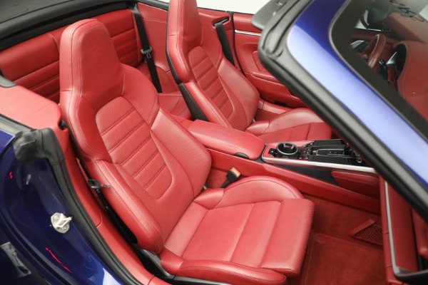 Used 2022 Porsche 911 Turbo S for sale $261,900 at Maserati of Greenwich in Greenwich CT 06830 27