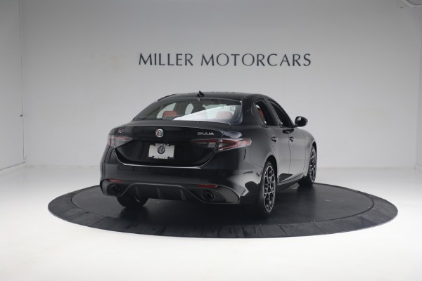 New 2024 Alfa Romeo Giulia Veloce for sale $55,350 at Maserati of Greenwich in Greenwich CT 06830 11