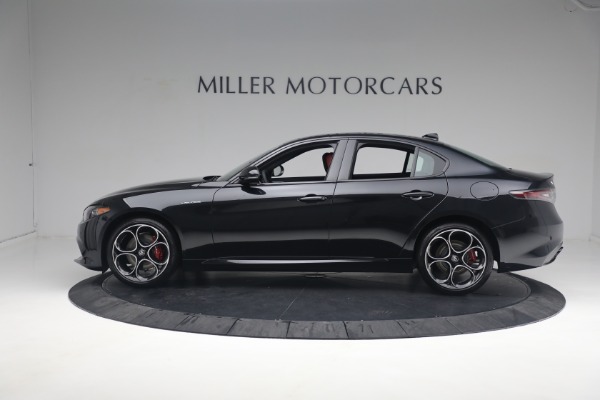 New 2024 Alfa Romeo Giulia Veloce for sale $55,350 at Maserati of Greenwich in Greenwich CT 06830 5