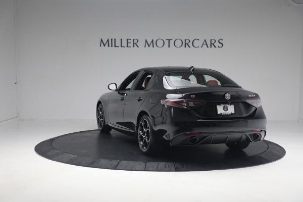 New 2024 Alfa Romeo Giulia Veloce for sale $55,350 at Maserati of Greenwich in Greenwich CT 06830 8