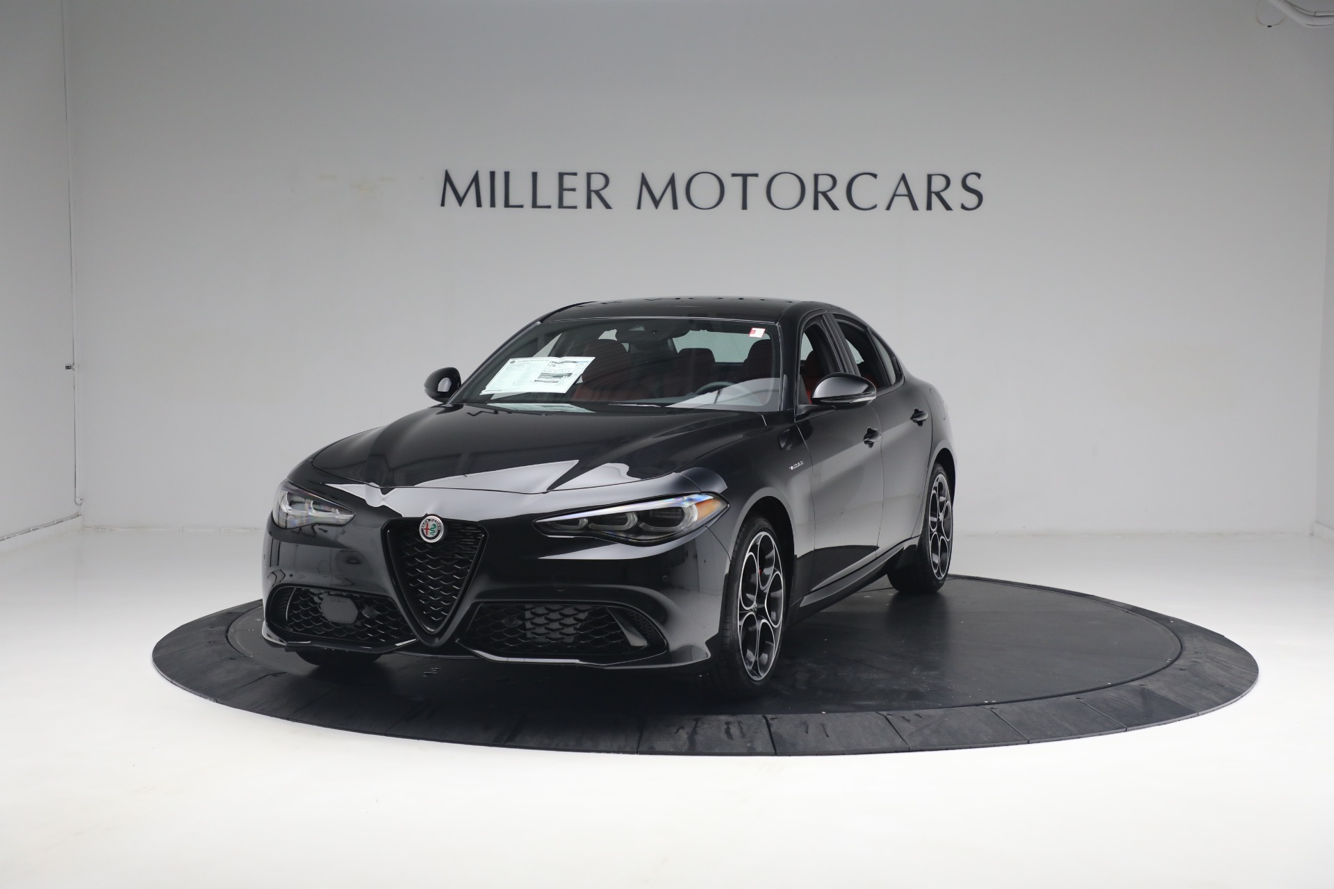 New 2024 Alfa Romeo Giulia Veloce for sale $55,350 at Maserati of Greenwich in Greenwich CT 06830 1