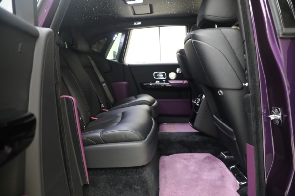 Used 2020 Rolls-Royce Phantom for sale $394,900 at Maserati of Greenwich in Greenwich CT 06830 22