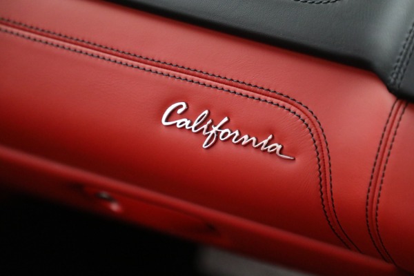 Used 2014 Ferrari California for sale $134,900 at Maserati of Greenwich in Greenwich CT 06830 28