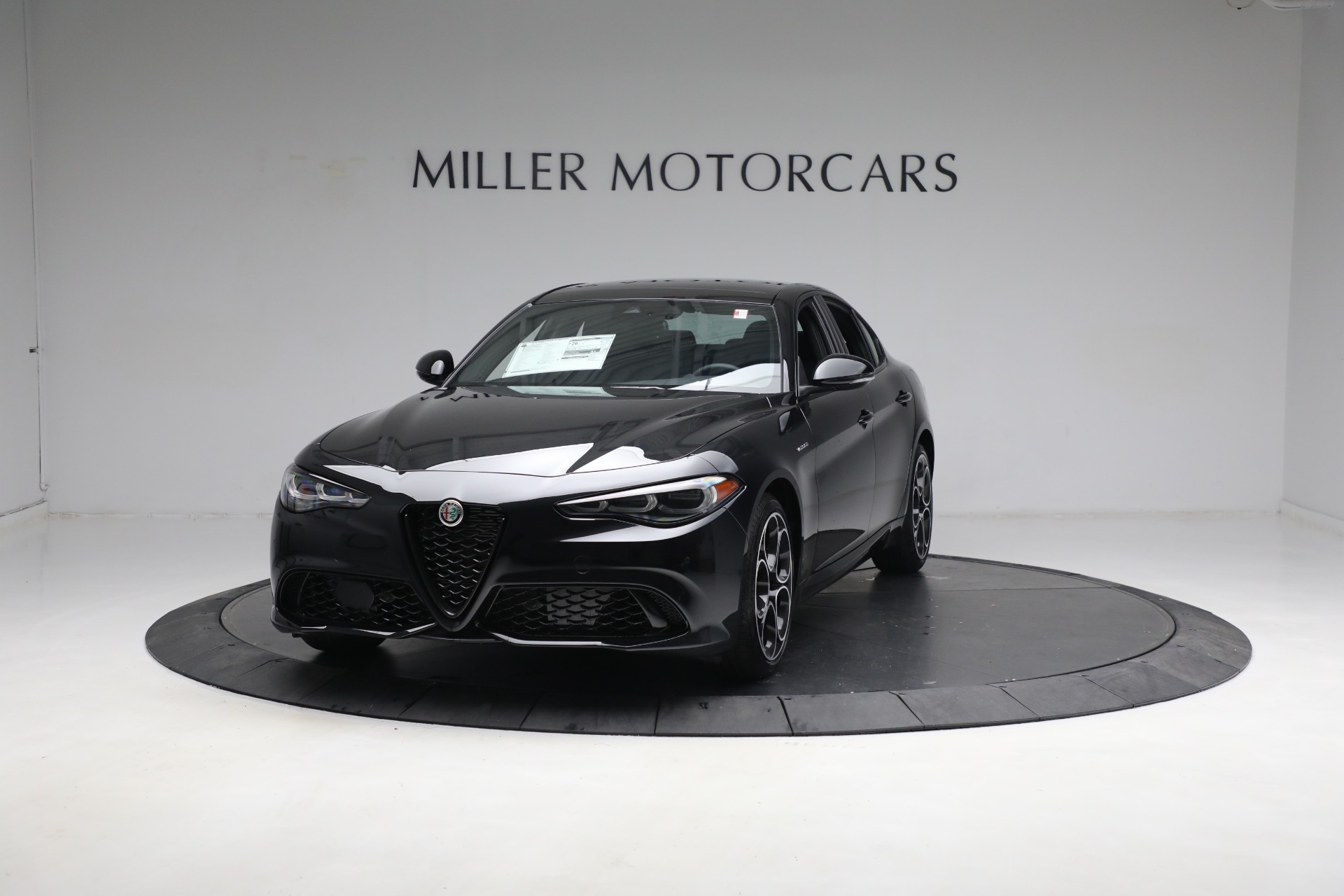 New 2024 Alfa Romeo Giulia Veloce for sale $54,600 at Maserati of Greenwich in Greenwich CT 06830 1