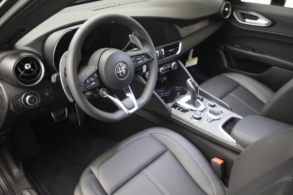 New 2024 Alfa Romeo Giulia Sprint for sale Sold at Maserati of Greenwich in Greenwich CT 06830 17