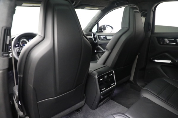 Used 2023 Porsche Cayenne Turbo Coupe for sale $149,900 at Maserati of Greenwich in Greenwich CT 06830 22