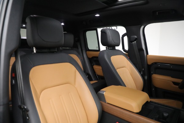 Used 2023 Land Rover Defender 130 X for sale $99,900 at Maserati of Greenwich in Greenwich CT 06830 24