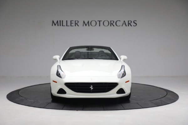 Used 2017 Ferrari California T for sale $151,900 at Maserati of Greenwich in Greenwich CT 06830 12