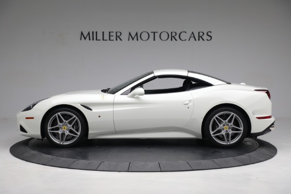Used 2017 Ferrari California T for sale $151,900 at Maserati of Greenwich in Greenwich CT 06830 14
