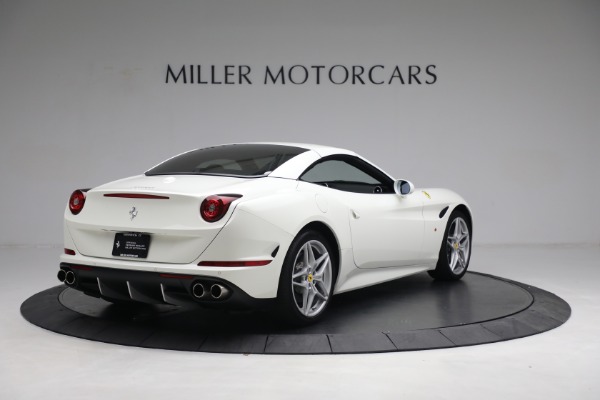 Used 2017 Ferrari California T for sale $151,900 at Maserati of Greenwich in Greenwich CT 06830 16
