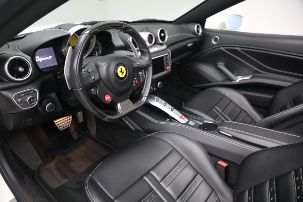 Used 2017 Ferrari California T for sale $151,900 at Maserati of Greenwich in Greenwich CT 06830 19