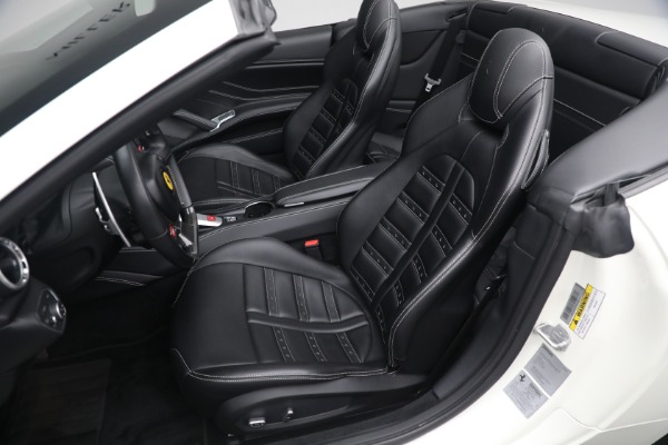 Used 2017 Ferrari California T for sale $151,900 at Maserati of Greenwich in Greenwich CT 06830 21