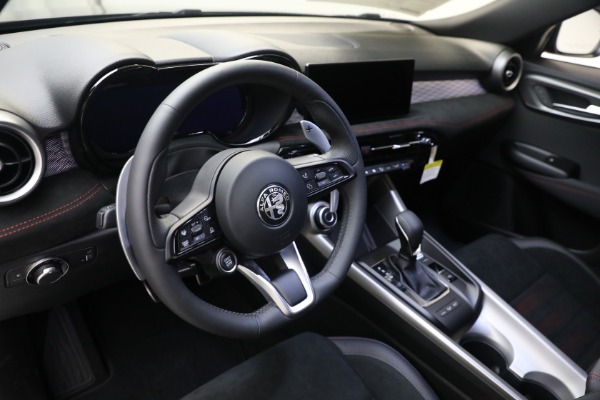 New 2024 Alfa Romeo Tonale Veloce for sale $54,790 at Maserati of Greenwich in Greenwich CT 06830 21