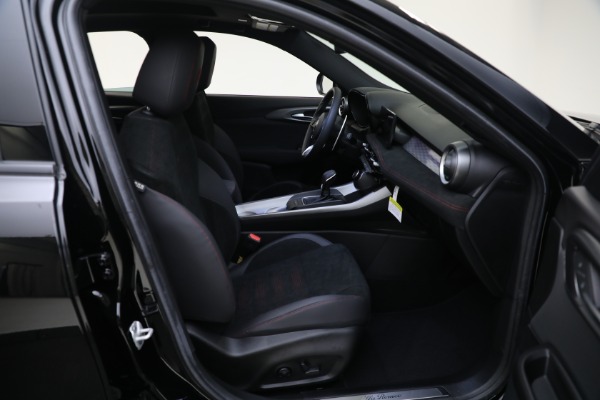 New 2024 Alfa Romeo Tonale Veloce for sale $54,790 at Maserati of Greenwich in Greenwich CT 06830 23