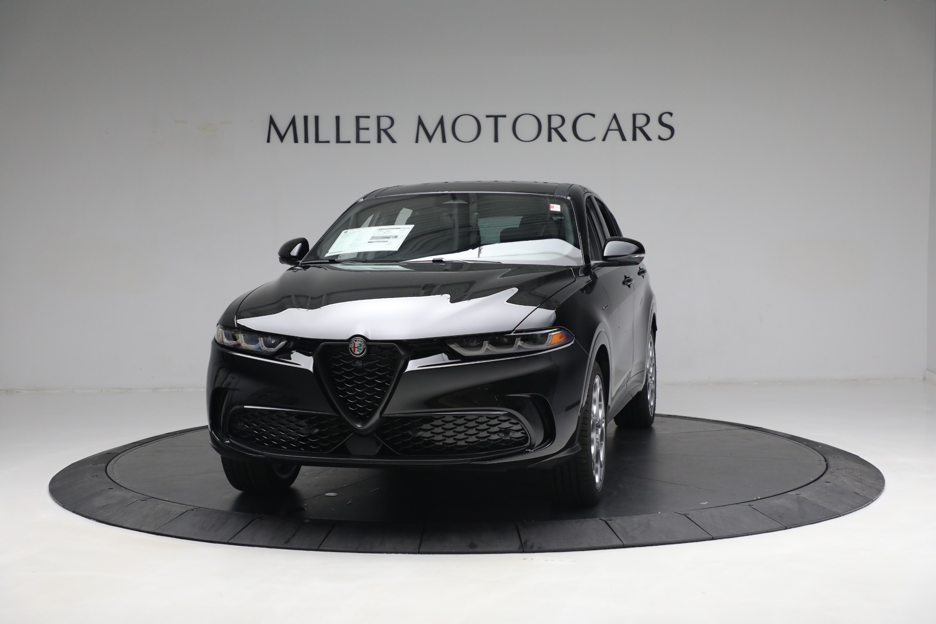New 2024 Alfa Romeo Tonale Veloce for sale $54,790 at Maserati of Greenwich in Greenwich CT 06830 1