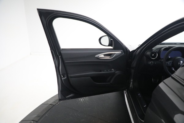 New 2024 Alfa Romeo Giulia Ti for sale $51,870 at Maserati of Greenwich in Greenwich CT 06830 25
