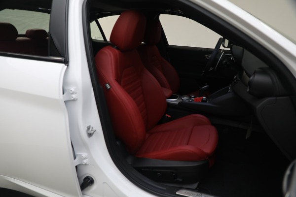 New 2024 Alfa Romeo Giulia Ti for sale $55,285 at Maserati of Greenwich in Greenwich CT 06830 24