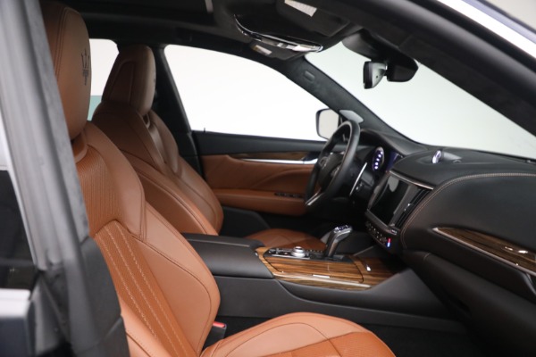 Used 2022 Maserati Levante Modena for sale $69,900 at Maserati of Greenwich in Greenwich CT 06830 14