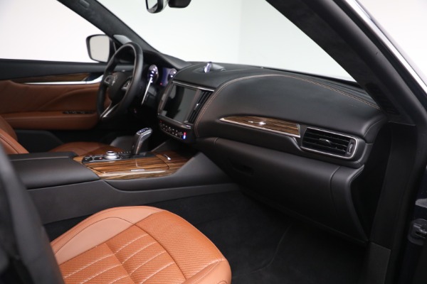 Used 2022 Maserati Levante Modena for sale $69,900 at Maserati of Greenwich in Greenwich CT 06830 16