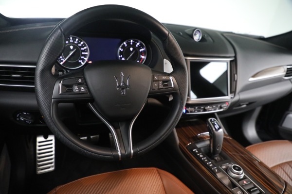 Used 2022 Maserati Levante Modena for sale $69,900 at Maserati of Greenwich in Greenwich CT 06830 24