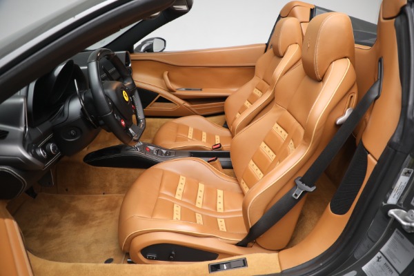 Used 2014 Ferrari 458 Spider for sale $289,900 at Maserati of Greenwich in Greenwich CT 06830 20
