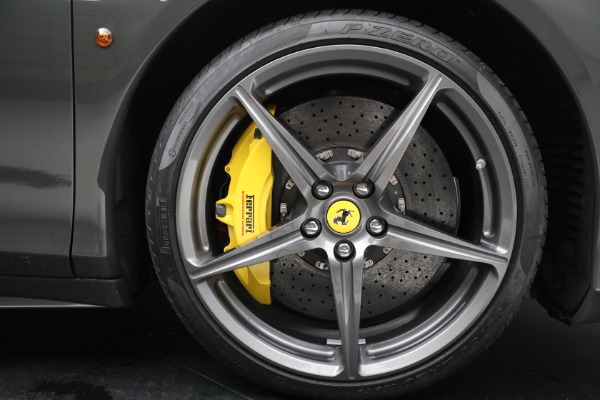 Used 2014 Ferrari 458 Spider for sale $289,900 at Maserati of Greenwich in Greenwich CT 06830 28