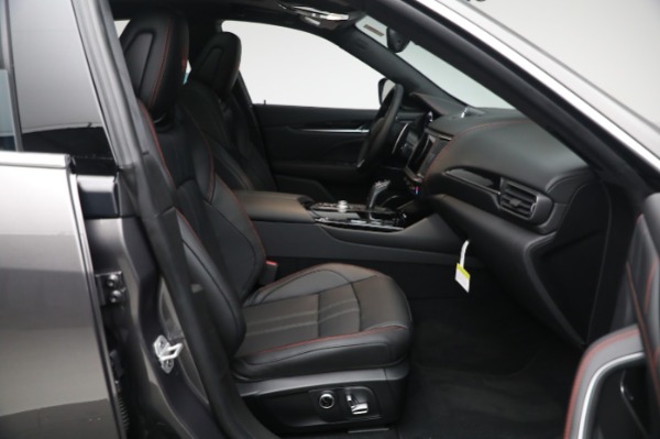 New 2024 Maserati Levante GT for sale $103,495 at Maserati of Greenwich in Greenwich CT 06830 22