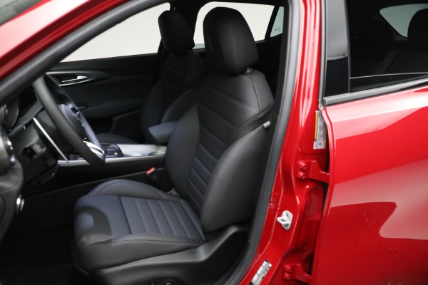 New 2024 Alfa Romeo Tonale Veloce for sale $52,790 at Maserati of Greenwich in Greenwich CT 06830 24