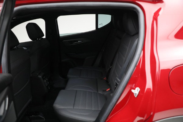 New 2024 Alfa Romeo Tonale Veloce for sale $52,790 at Maserati of Greenwich in Greenwich CT 06830 26