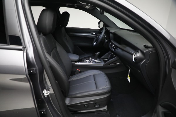 New 2024 Alfa Romeo Stelvio Ti for sale $53,330 at Maserati of Greenwich in Greenwich CT 06830 23