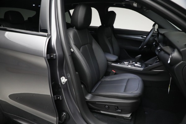 New 2024 Alfa Romeo Stelvio Ti for sale $53,330 at Maserati of Greenwich in Greenwich CT 06830 25