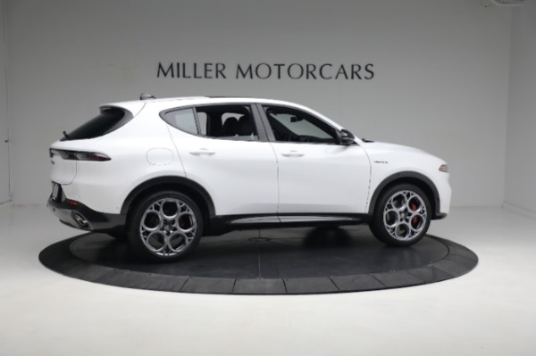 New 2024 Alfa Romeo Tonale Veloce for sale $55,290 at Maserati of Greenwich in Greenwich CT 06830 11