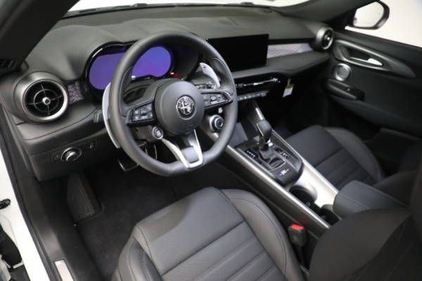 New 2024 Alfa Romeo Tonale Veloce for sale $55,290 at Maserati of Greenwich in Greenwich CT 06830 19