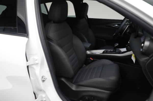 New 2024 Alfa Romeo Tonale Veloce for sale $55,290 at Maserati of Greenwich in Greenwich CT 06830 22