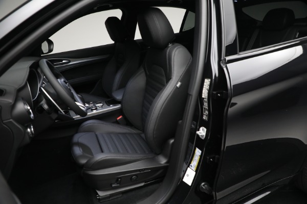 New 2024 Alfa Romeo Stelvio Veloce for sale $57,305 at Maserati of Greenwich in Greenwich CT 06830 23