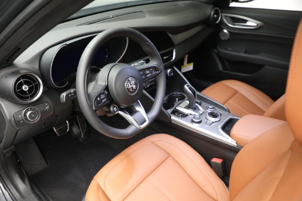 New 2024 Alfa Romeo Giulia Ti for sale $54,845 at Maserati of Greenwich in Greenwich CT 06830 24